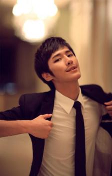 朱梓驍海底撈跳“科目三”