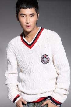 朱梓驍海底撈跳“科目三”