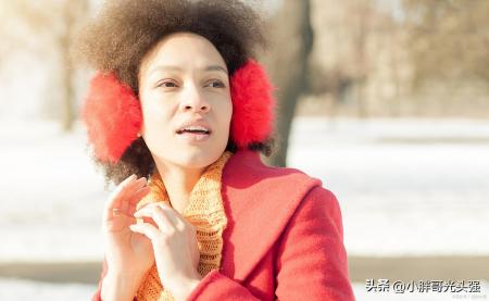 冬季健康小知識：耳朵出現輕微凍傷，哪種操作更科學？